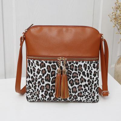 China Women Leopard Print Fashion Personalized Cross - Body Bag Women Vintage Tassel Soft Shoulder Bag for sale