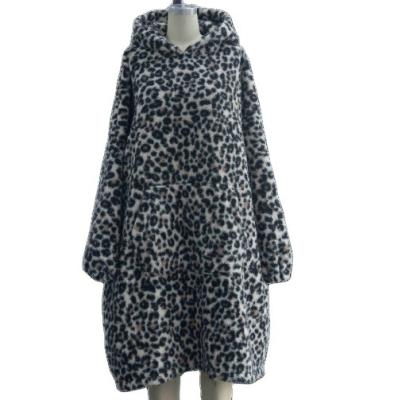 China Leopard Leiber Bathrobe WOMEN'S Fluffy Hooded Long Robe Leopard Special Warm Dressing Gown Ladies for sale