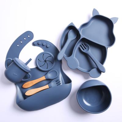 China New Design Bpa Free New Design Baby Food Dish Silicone Suction Cup and Spoon Newborn Feeding Set for sale