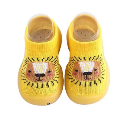 China Flat Wholesale Various Patterns Cute Printing Baby Shoes Socks Breathable Comfortable Shoes for sale