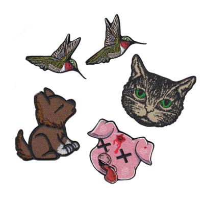 China Viable Custom Wholesale Fashion Design Iron On Badges Embroidered Machine Logo Embroidery Cute Animals Patches For Clothes for sale