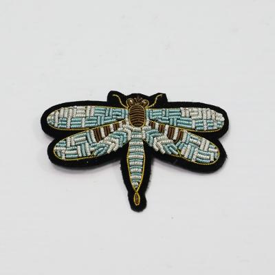 China New Handmade Cool Hand Embroidered Dragonfly Feminine Cute Animal Indian Pin Brooch Fun Silk Badge for sale