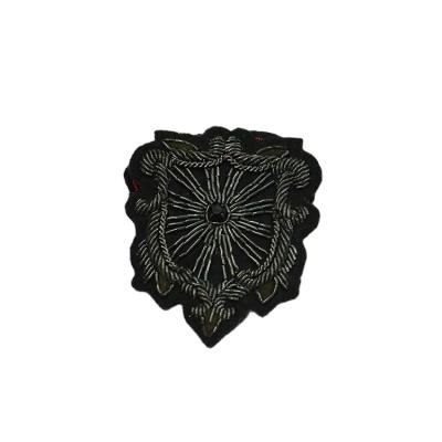 China Handmade Customized Indian Silk Embroidery Patches Brand Logo Metal Silk Badges for sale