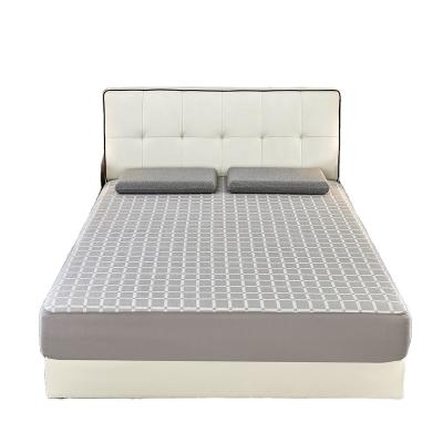 China Waterproof Pattern Designed Life Sizes Customized Hot Selling Soft Breathable Waterproof Mattress Cover Set for sale