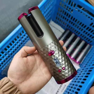 China Wholesale Portable and Mini Rechargeable USB Hair Curler Curling Irons Wireless Rechargeable Auto Magical Cordless Hair Curler for sale