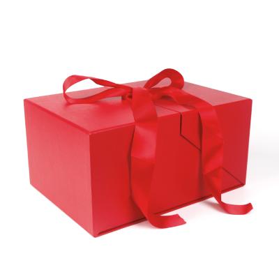 China Recyclable Large Magnetic Christmas Red Luxury Custom Gift Box Packaging Ribbon With Removable Lining for sale