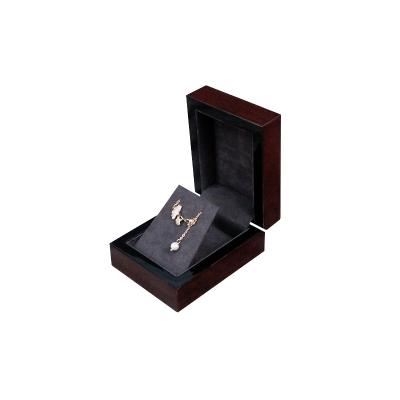 China Luxury Custom Walnut Wooden Jewelry Packaging Set Boxes Velvet Insert Small Pendant Luxury Jewelry Gift Boxes for sale