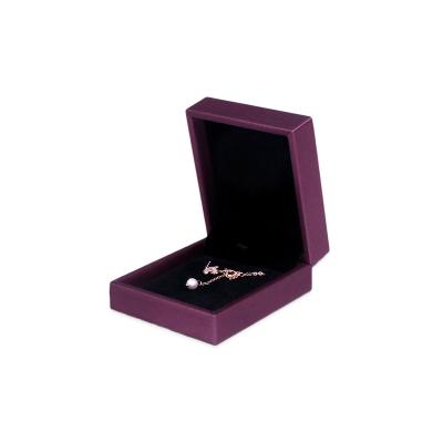 China Logo High Quality Purple Customized Luxury PU Necklace Box Jewelry Box Leather Packaging for sale