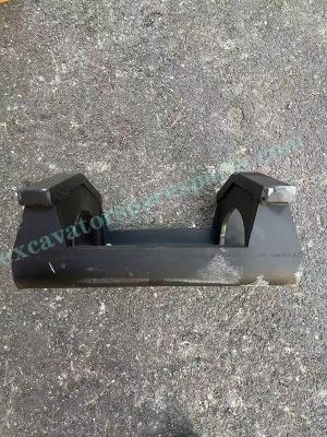 China Black SK200 Kobelco Excavator Track Guard YN63D00003P1 2422N880 for sale