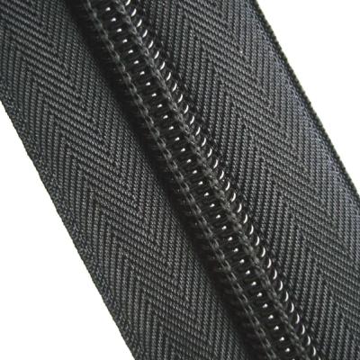 China High strength all size wholesale nylon zipper rolls and finsihd long chain zipper with slider factory for sale