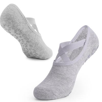 China QUICK DRY Women Dance Yoga Socks With Grips Anti Slip Yoga Socks Pilates Grip Socks for sale