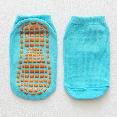 China Breathable Customize Logo Oem Sock Unisex Trampoline Socks Grip High Quality Trampoline Socks For Kids for sale