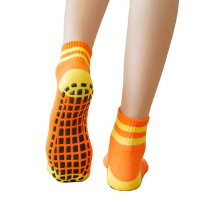 China Hot Selling Breathable For Four Seasons Quick Dry Orange Trampoline Socks Adult Trampoline Kicks Kids Anti Slip for sale