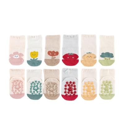 China Lovely Baby Boy Crew Socks QUICK DRY Non Slip Non Grip Socks for Infants Toddlers Kids Boys Girls for sale