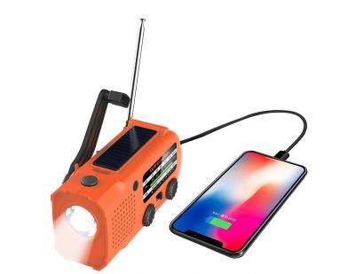 China PORTABLE PORTABLE 4000mAh FM AM NOAA Radio Emergency SOS Lamp LED Solar Radio Flashlight Vigilant Hand Crank Charger Power Bank for sale