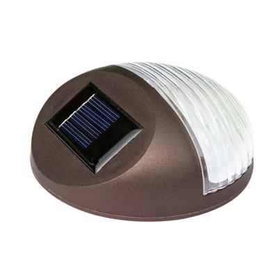 China Outdoor Plastic Round Solar Garden Fence Post Light Diameter 11*4CM for sale