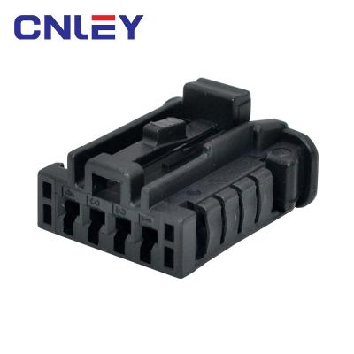 China Automotive manufacturers produce suitable for NS 4 hole car connector socket car wiring connector electronic sheath connector for sale