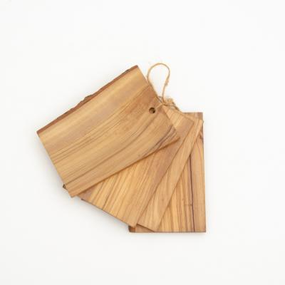 China New Design Sustainable Acacia Wood Cutting Boards Long Life Personalized Cutting Boards For Kitchen for sale