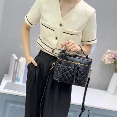 China Niche Designer Multifunctional Australian Zipper Tassel Ladies Side Bag Square Cross - Body Bag for sale