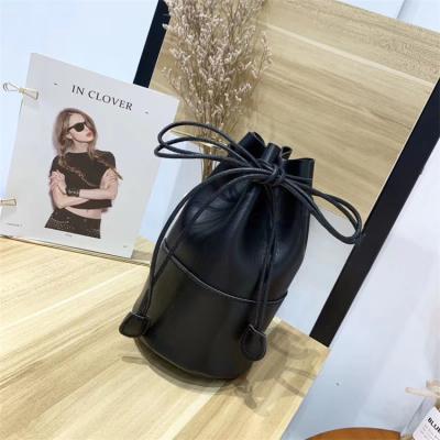 China Wholesale Anti-theft Novation Bag Bucket Suction String Shoulder Bag Women Girls for sale