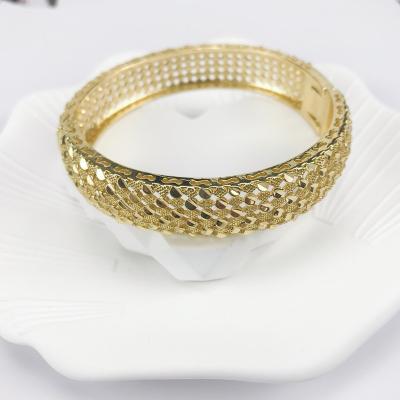 China FASHIONABLE custom Indian 18K 24K gold plated bracelet from Dubai quality, luxury bracelet for women TSB-068 for sale