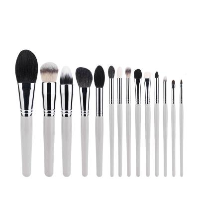 China Stain Brush Private Label Handle Face Makeup Set Brush Wooden Goat Hair Daily Make Up Tool for sale