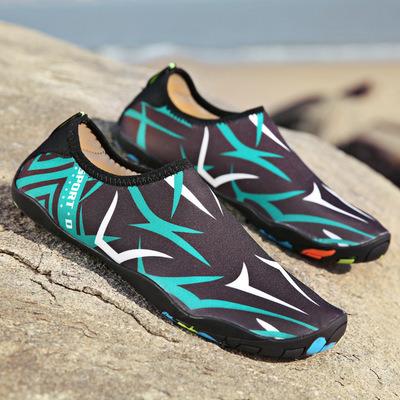 China Fashion Trend Wholesale Price Outdoor Beach Snorkeling Shoes Non Slip Fast Rrying Diving Shoes for sale