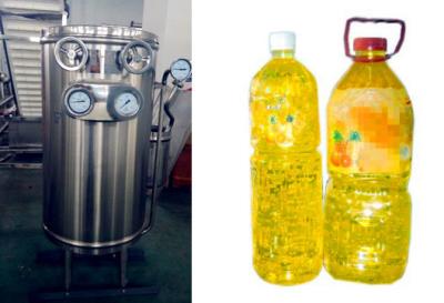 China Flaschen-Aroma-Saft-Füllungs-Maschinerie Rinser-Füller-Mützenmacher-Maschine HAUSTIER 3.8Kw 500ml zu verkaufen