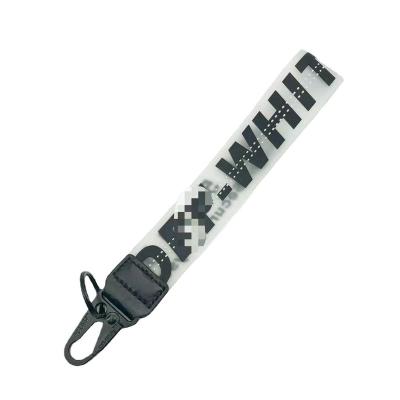 China Low MOQ o FF Promotional Gift White Key Chain Lanyard for sale