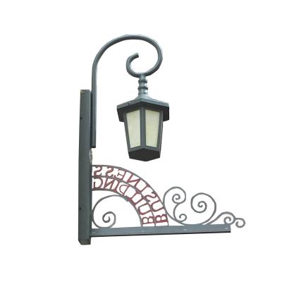 China Outdoor European Style LED Garden Light Antique Street Light Pole Waterproof Aluminum Lawn Lamp for sale