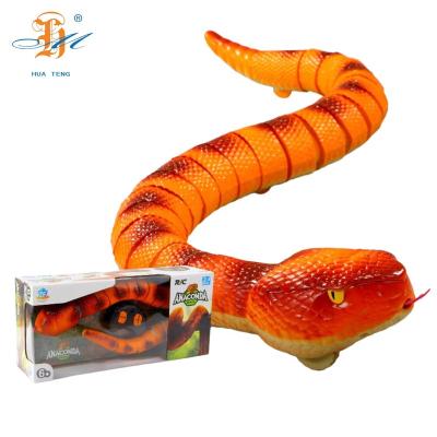 China Plastic Hot selling novelty toys 2.4 G remote control animals MINI pet simulation snake kids funny remote control toys & pet toys for sale