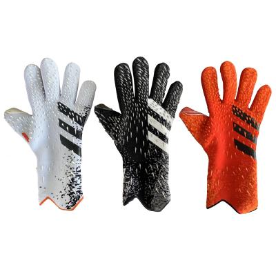 China Finger ProtectionÂ   Professional Custom Finger Protection Thickened Soccer Receiver Training Gloves , Soccer Sports Goalie Latex Soccer Gloves for sale