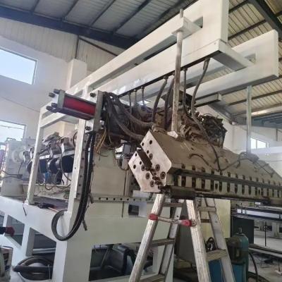 Cina Continuous Extrusion Process Single Screw Extruder with Customized Extrusion Die in vendita