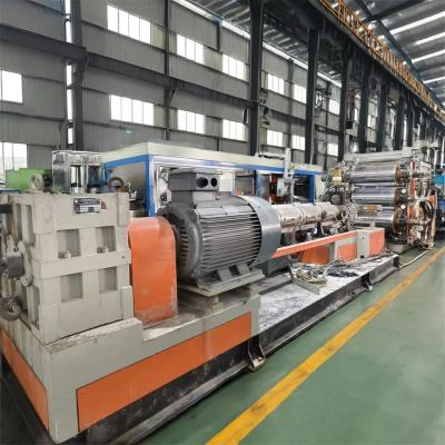 China Water Cooled High Throughput Plastic Extrusion Machine with Customized Screw Design en venta