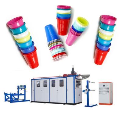 Cina Used fully automatic disposable plastic cup making machine disposable plastic tea cup making machine in vendita