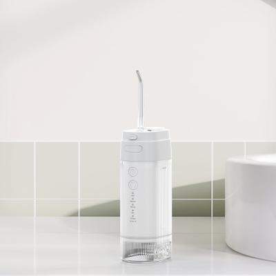 China OEM Portable Mini Water Flosser Automatic 180ml For Teeth Cleaning for sale