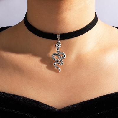 China Personalized Gothic Short Collar Necklace Collarbone Trend Black Flannel Snake Necklace Personality Retro Necklace for sale