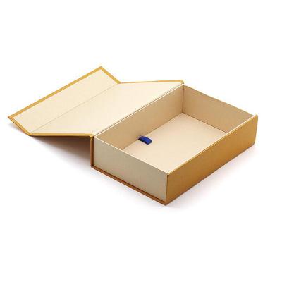 China Recyclable Amazon Packaging Cardboard Recycled Magnet Book Shaped Glass Gift Paper Box for sale