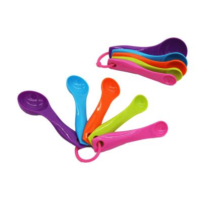 China Viable Wholesale Kitchenware Five Pieces Household Tools Measuring Plastic Set Measuring Cups for sale