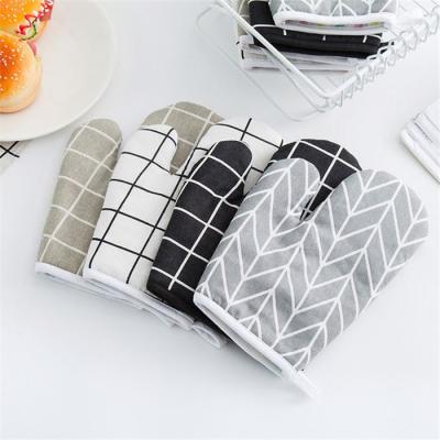 China Kitchen Microwave Oven Gloves Heat Resistant Heat Resistant Cotton For Cooking Cooking Grilling BBQ for sale