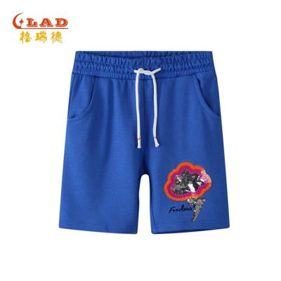 China Breathable Boys Basketball Shorts Anti-pilling Little Boys Plaid Football Shorts Ghetto Fashionable Kids for sale