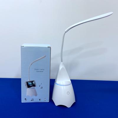 China Hot Selling Modern Lights Can Be Linked To Cell Phone Music Player USB Port Dimmable LED Desk Lamp for sale