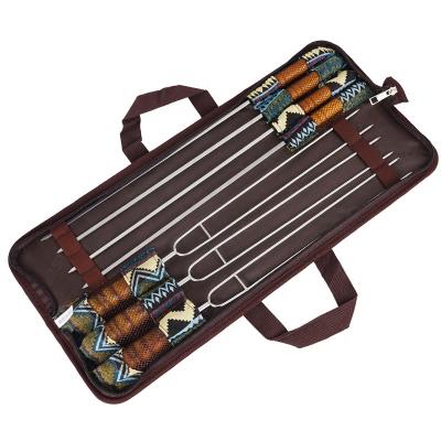 China Easily Cleaned Portable U-Shaped Wooden Handle 7 - Piece Set BBQ Supplies Grill Tool for sale