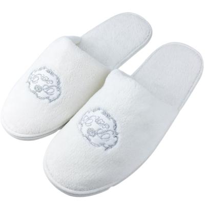 China Disposable Slippers Trade Insurance Wholesale Cheap Open Toe Disposable Velvet Sippers For Hotel And Airline for sale