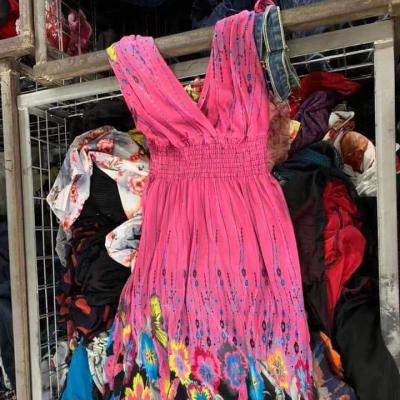 China Popular Second Hand Summer Ladies Clothes Used Women Dresses Used Clothing Bales Auction for sale