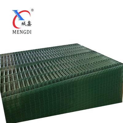 China Chinese Iron Easily Assembled Metal 50x200 Welded Wire Mesh Fence for sale