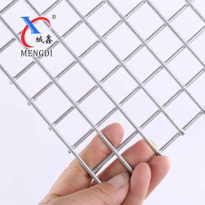 China Cages Welded Wire Mesh Fence Panels For Sale for sale