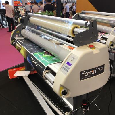 China machinery & Hardware Vinyl Laminator Graphic Sticker Laminating Machine 63 Inch FY1600DA for sale