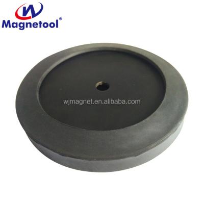 China Wholesale Black Industrial Magnet RB80 Ferrite Pot Magnet With Rubber Shell en venta