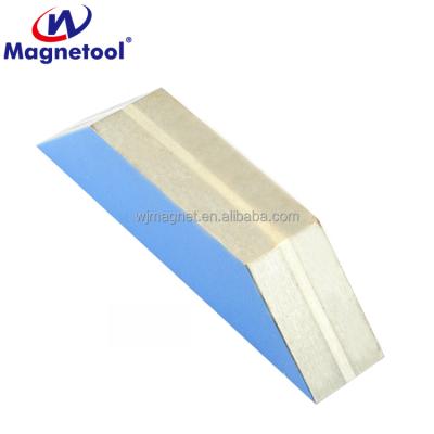 Κίνα Industrial Strong Welding Magnet Alnico Magnetic Trapezium Magnet Holder Clamp προς πώληση